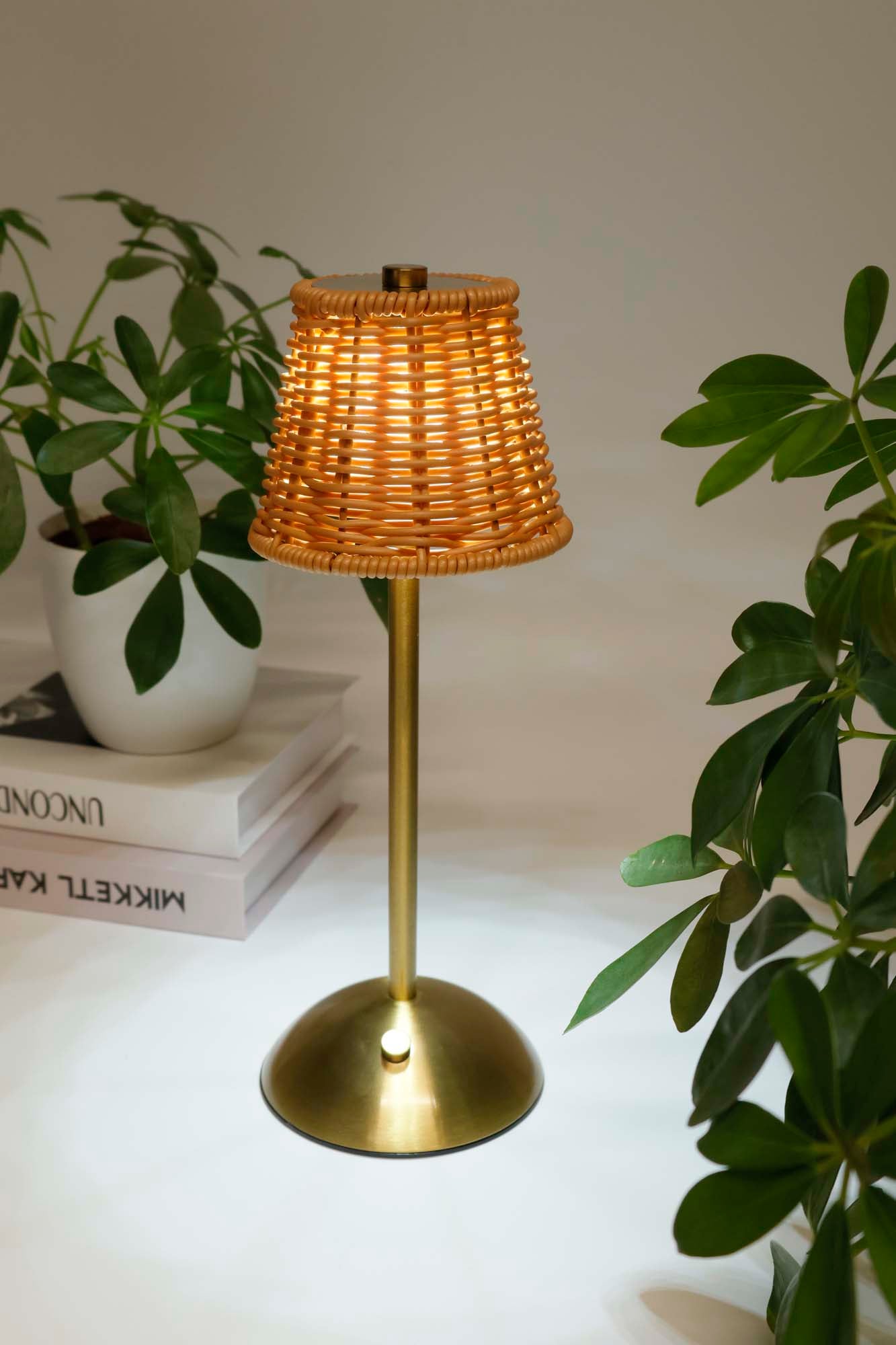 LAX Gadgets Modern Touch-Control Rechargeable LED Lamps