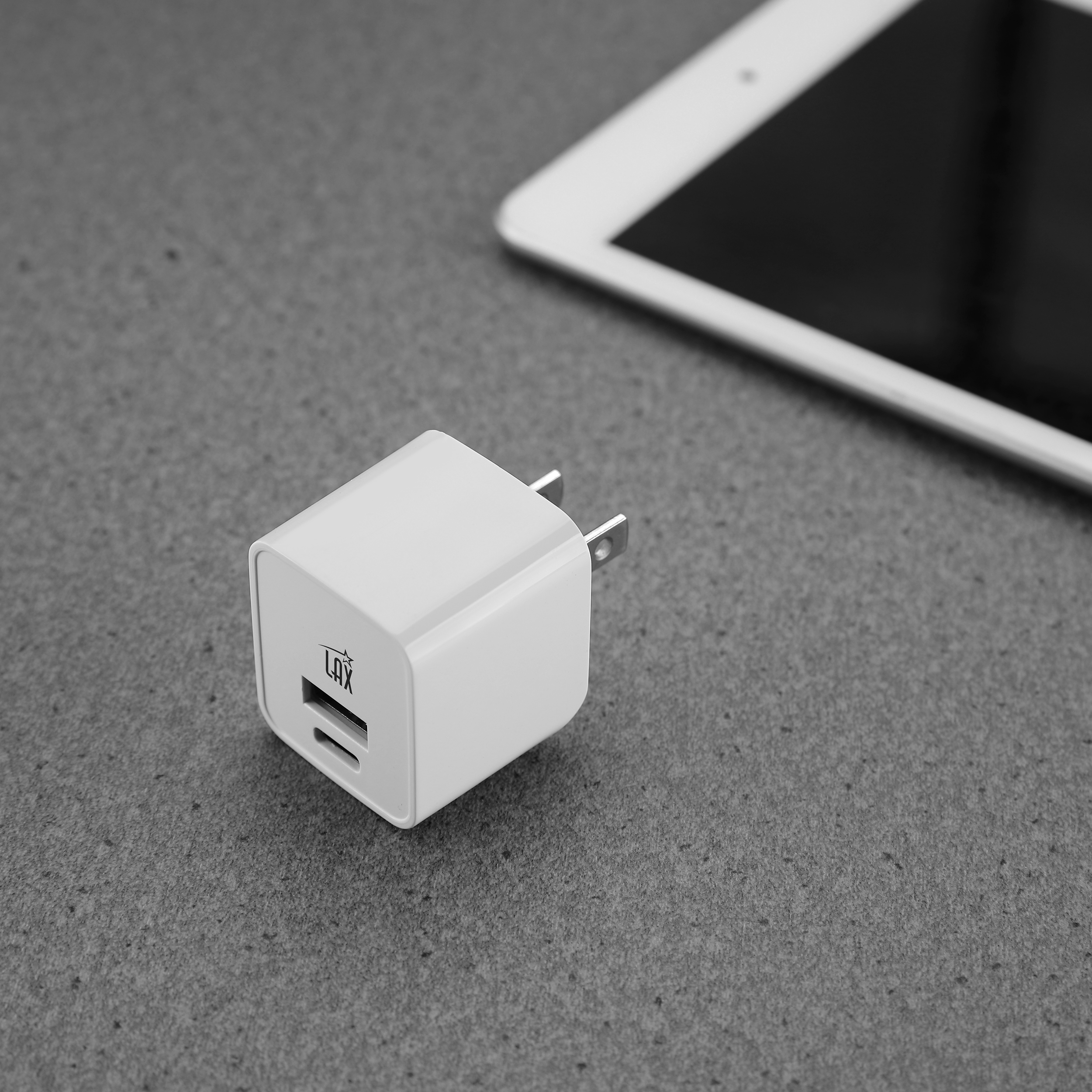 Dual Port USB C and USB A Charger
